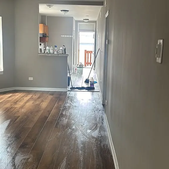 6328 N Claremont Ave #3 — Photo 3