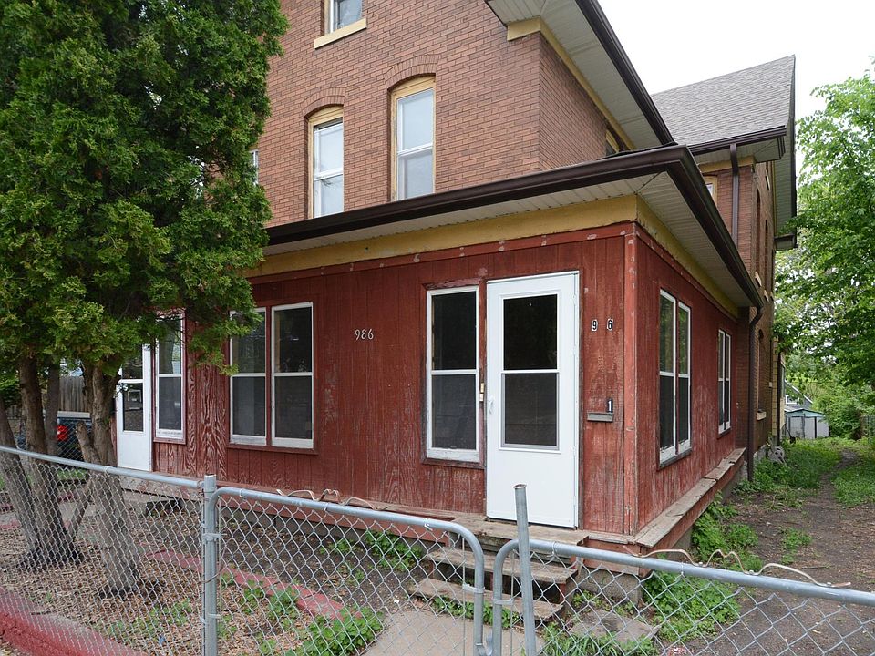 1st image of 986 Galtier St