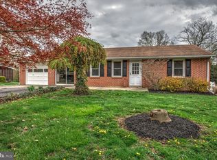 1724 Pennsylvania Ave, Lancaster, PA 17602