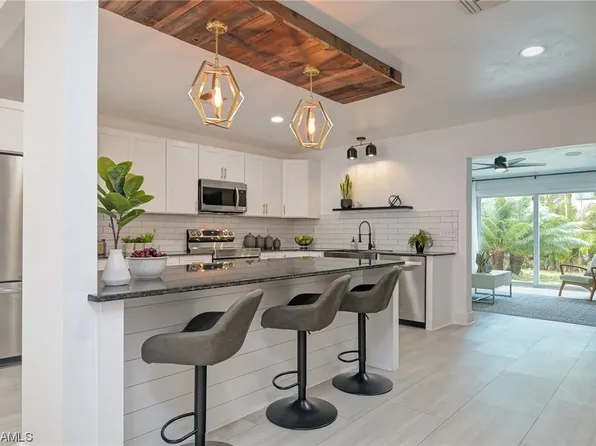 1463 Sandra Dr, Fort Myers, FL 33901