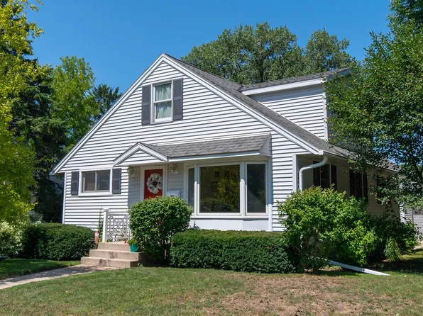 1030 East Hampton ROAD, Whitefish Bay, WI 53217