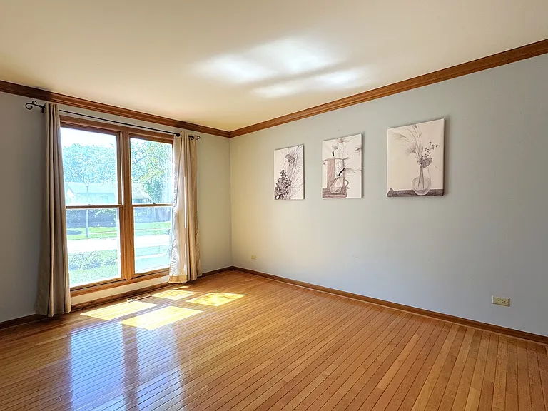 1217 Yorkshire Dr — Photo 5