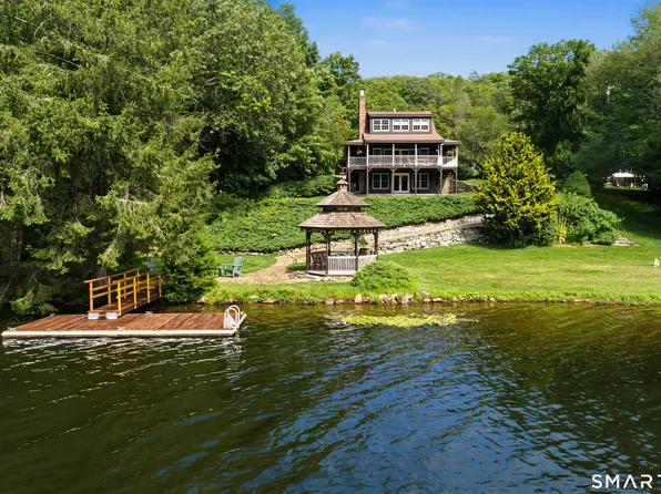 136 Quonnipaug Lane, Guilford, CT 06437