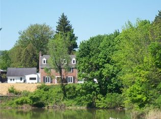 1086 Chapel St, Oneida, NY 13421