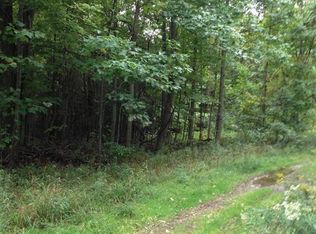 Bowen Rd, Mantua, OH 44255