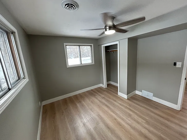 98 Elmhurst St #B — Photo 4