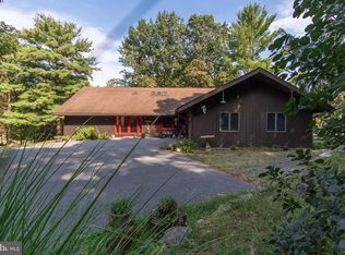 20820 Old Forge Rd, Hagerstown, MD 21742