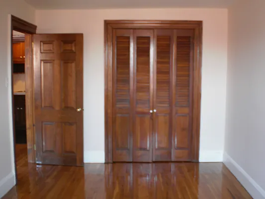 Rented by Frank Valvo Real Estate | media 18