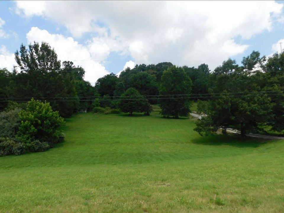 2nd image of 4690 Highway 64