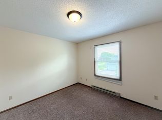 4607 Fairfax St #6, Eau Claire, WI 54701