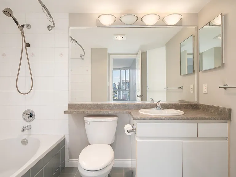 1235 Quayside Dr #1704 — Photo 15