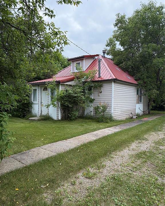 1st image of 301 Elizabeth STREET