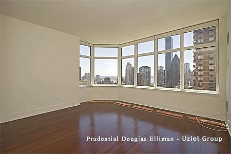 1st image of 300 E 55th St APT 22A