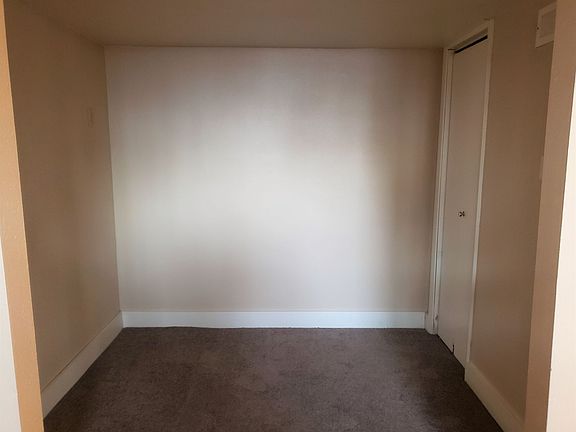4th image of 524 Avenue E #524.5