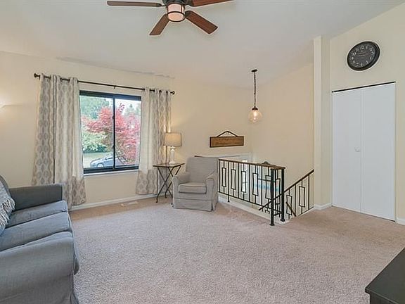 2nd image of 1811 Manchester Dr