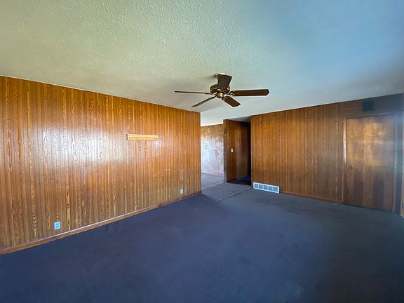 5th image of 28619 Woodside Dr