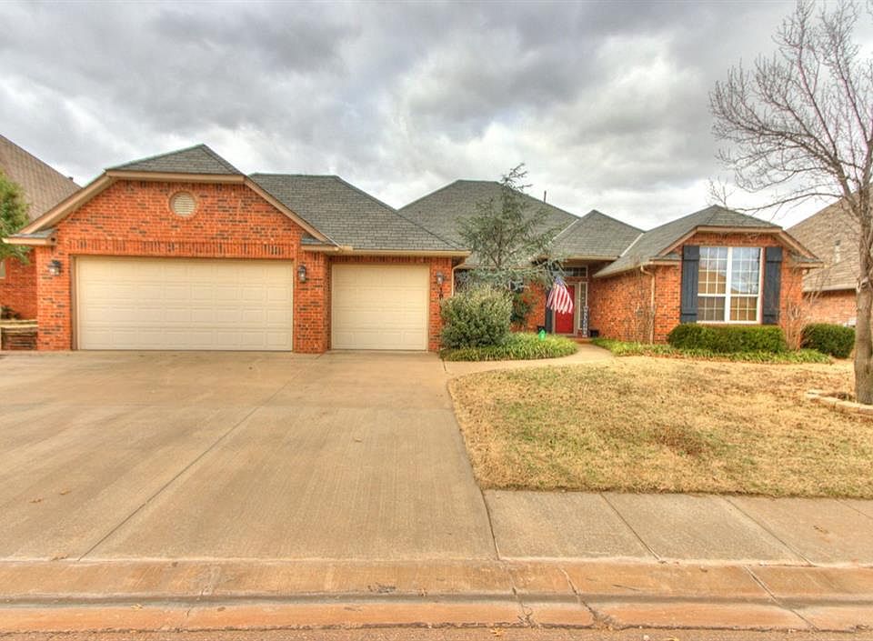 1st image of 16513 Village Garden Dr
