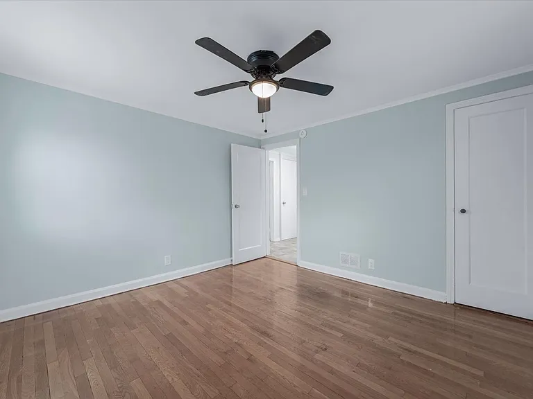650 8th Ave #2 — Photo 12
