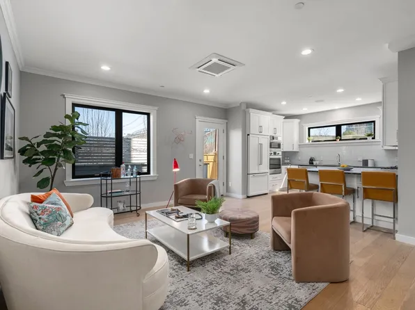 35 Dane St APT 1, Somerville, MA 02143