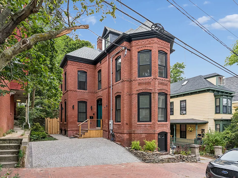 56 Mellen St