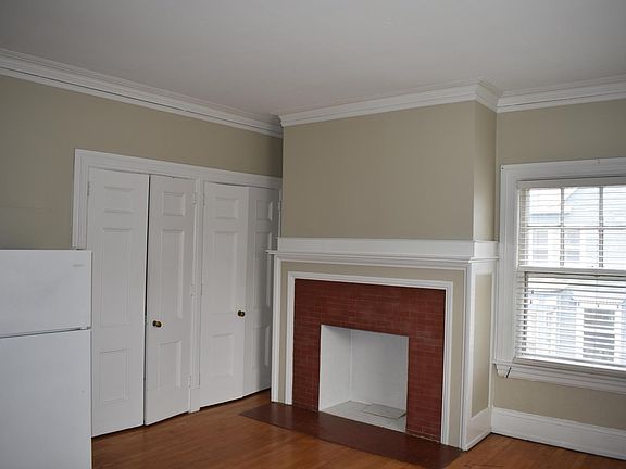 3rd image of 43 Lafayette Ave SE #14