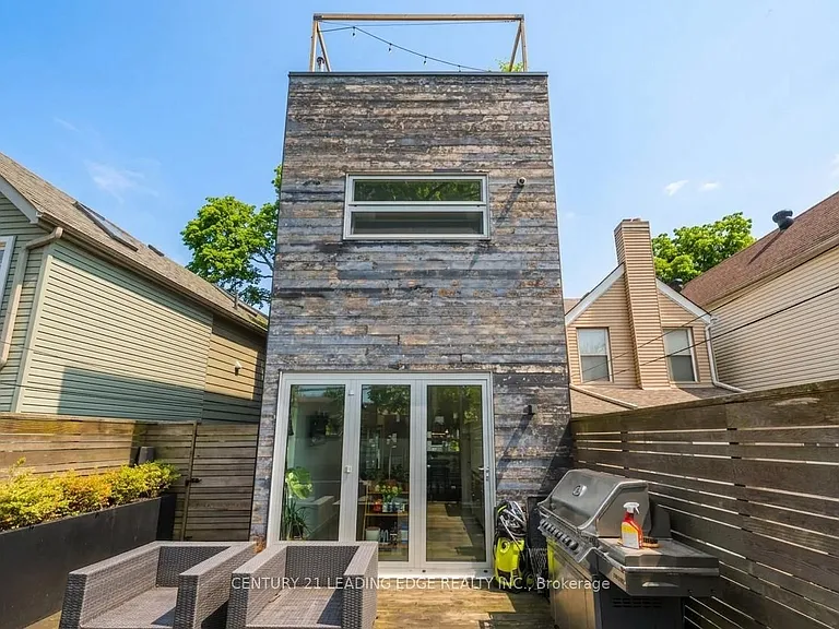 81 Dagmar Ave — Photo 19