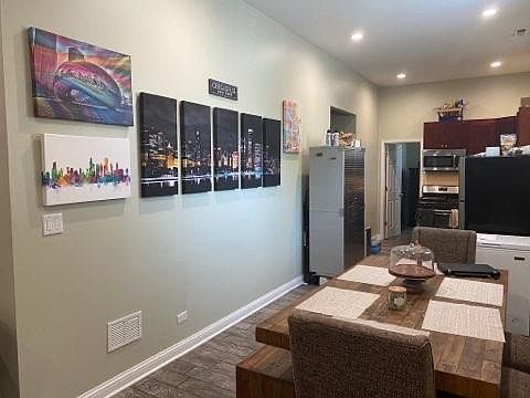 3rd image of 3741 W Le Moyne St #1F
