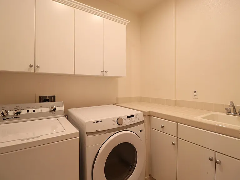 5279 Sycamore Creek Ct — Photo 19