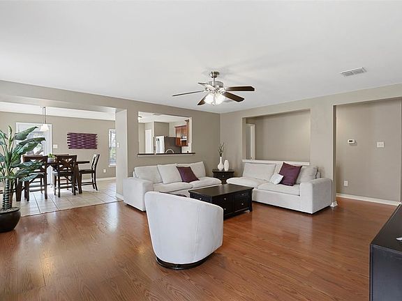 2nd image of 2409 Gabriel Dr