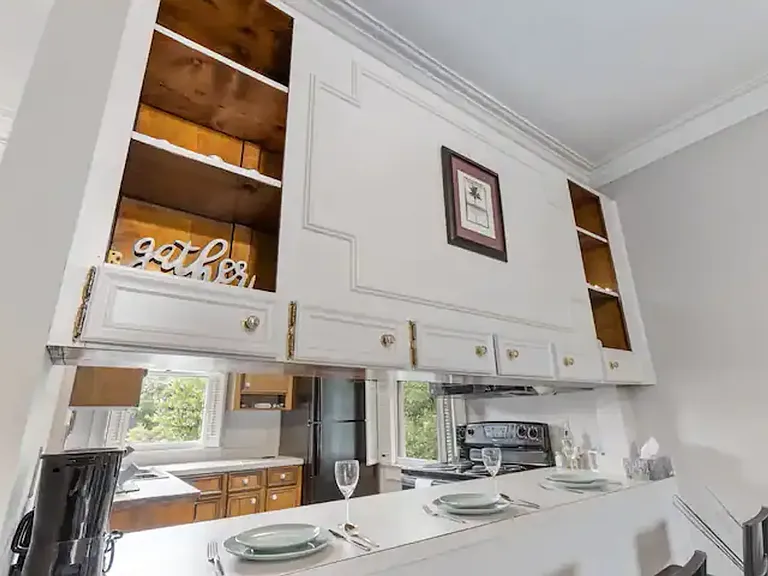 2 Bedroom in Shandon — Photo 8