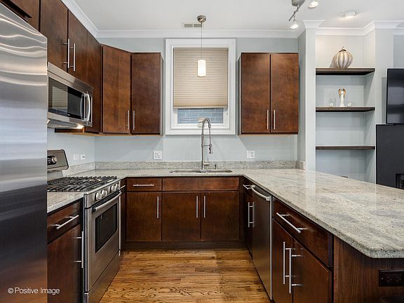 3rd image of 1832 N Rockwell St #2