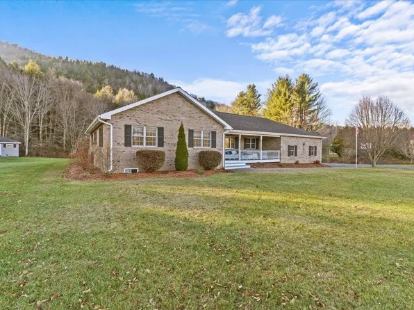 113 Blackbird Swale Drive, Huntington, VT 05462
