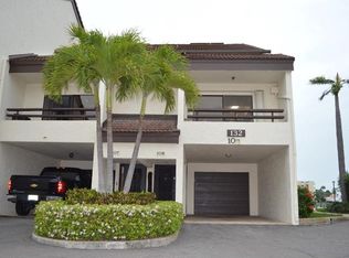 132 1st St E APT 108, Tierra Verde, FL 33715
