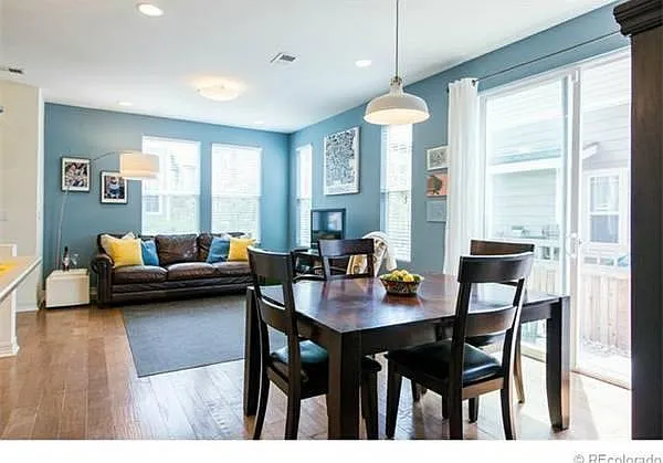 Liiving and Dining Rooom