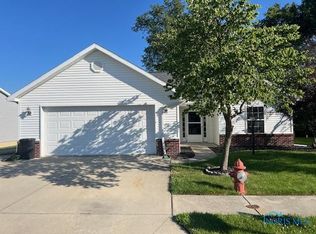 2211 Redbud Ln, Delta, OH 43515