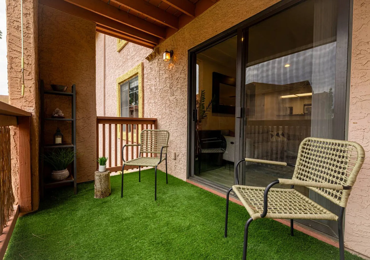 Cozy Casa | Executive CondoPoolSpaSaunaBBQ — Photo 3