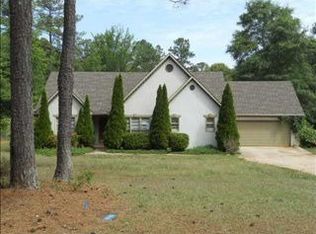 332 Carnation Dr, Social Circle, GA
