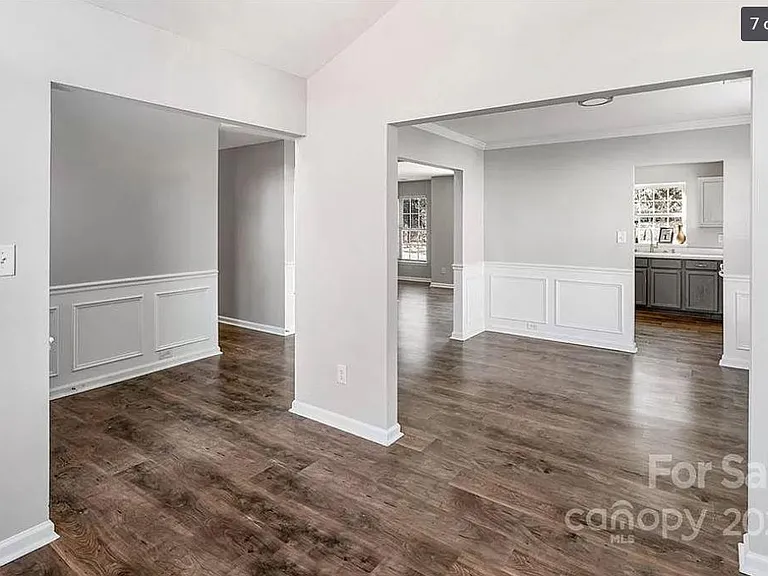 4613 Maple Crest Pl — Photo 4