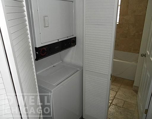 4th image of 6500 N Claremont Ave #65002W
