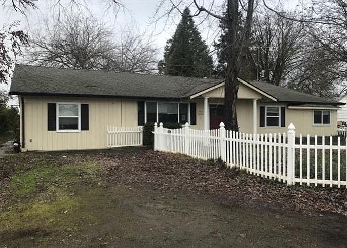 1st image of 1320 Woodland Ave