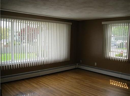 2nd image of 12 Sudbury St