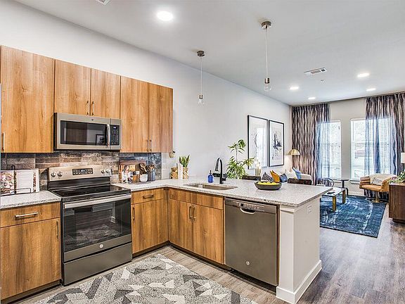3rd image of 1140 College Ave #1417