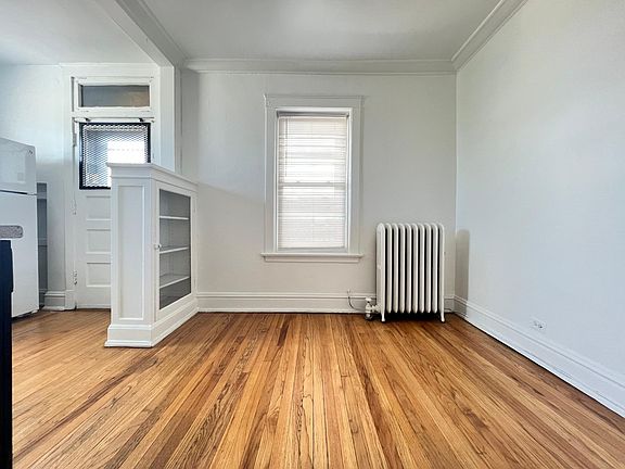 4th image of 3949 N Hoyne Ave #3