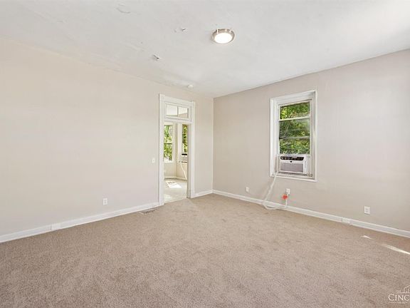 4th image of 2944 Burlington Pl