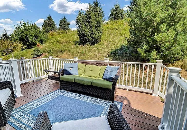 611 Edison Dr — Photo 28
