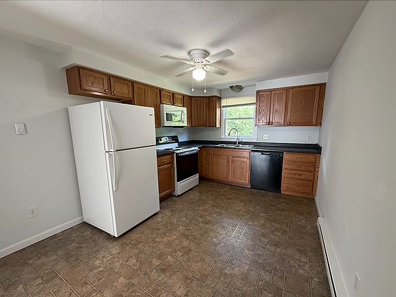 3rd image of 60 Phillips St #2-5