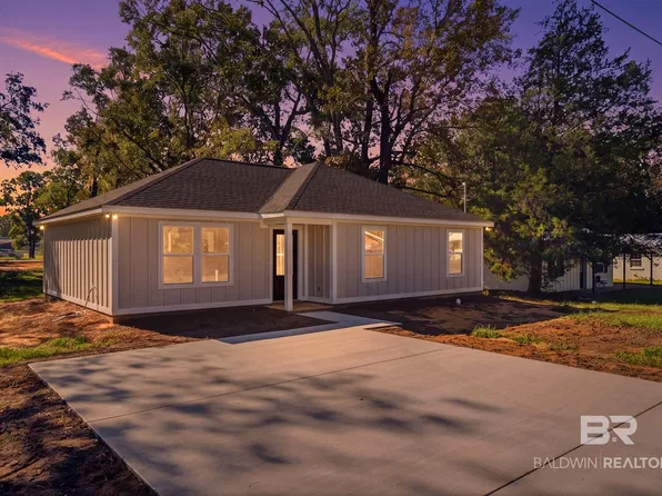 107 W 15th St, Bay Minette, AL 36507