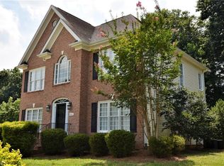 4400 Winterberry Ridge Ct, Winston Salem, NC 27103