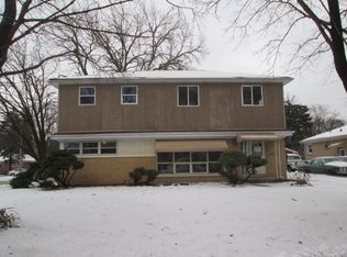 519 Iroquois Rd, Hillside, IL 60162