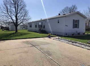 6044 S McKenzie Pl, Sioux Falls, SD 57106